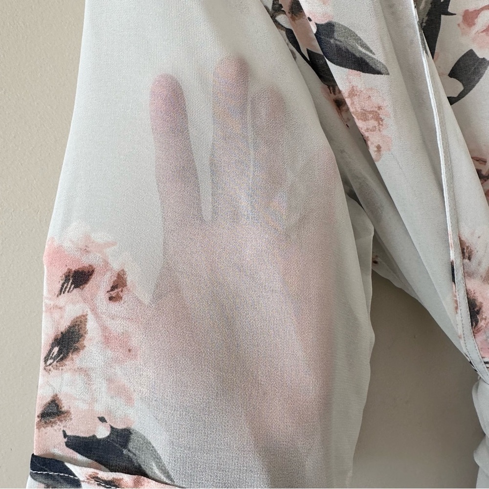 BLACK Tape_ Floral Semi Sheer Wrap Kimono Top (Size:Small) - Picture 5 of 8